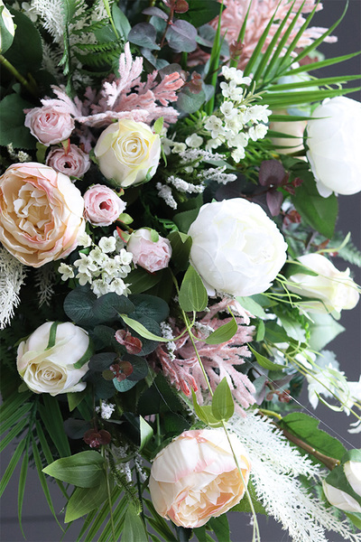 Beatrice, jasna wiązanka nagrobna