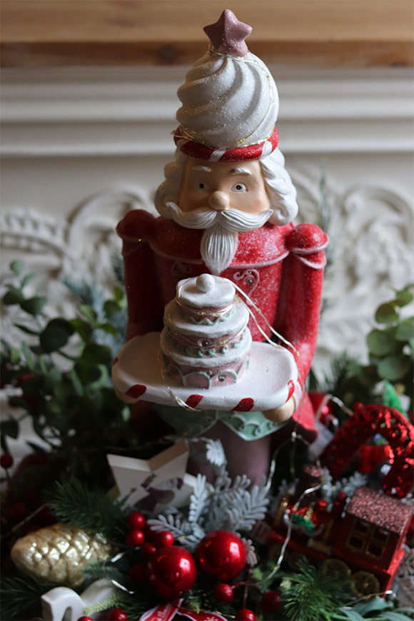 Mikołaj Supreme, dekoracja świąteczna LED