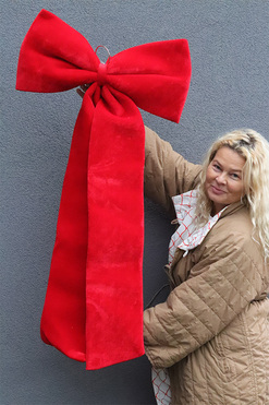 OD RĘKI Plushie Xmas, welurowa kokarda - pluszowa zawieszka,  wym.112x56cm