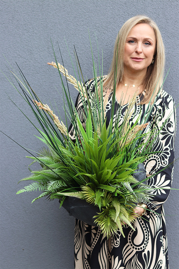 Grass Volcan, nowoczesna kompozycja nagrobna