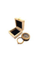 Koryntia, mosiężny kompas solarny z lupą