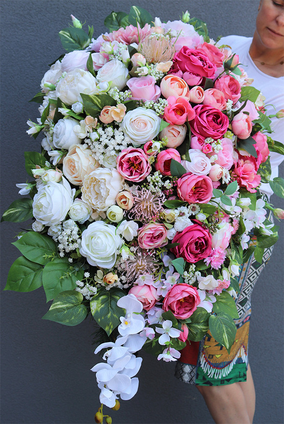 Lozanna Pink, bogata wiązanka nagrobna, dł.100cm 