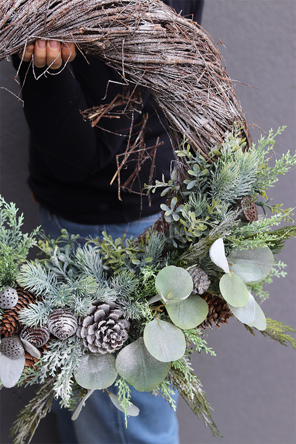 asymetryczny wianek zimowy, Idzie Zima, śr.57cm   