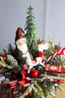 Gold Winter, świąteczny stroik z mikołajem i mysim królem