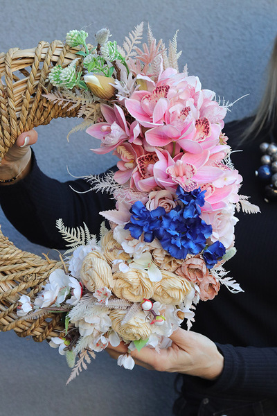 Sevilla 2, asymetryczny wianek dekoracyjny