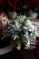 Mróz Glamour, zimowa kompozycja w złotej osłonce