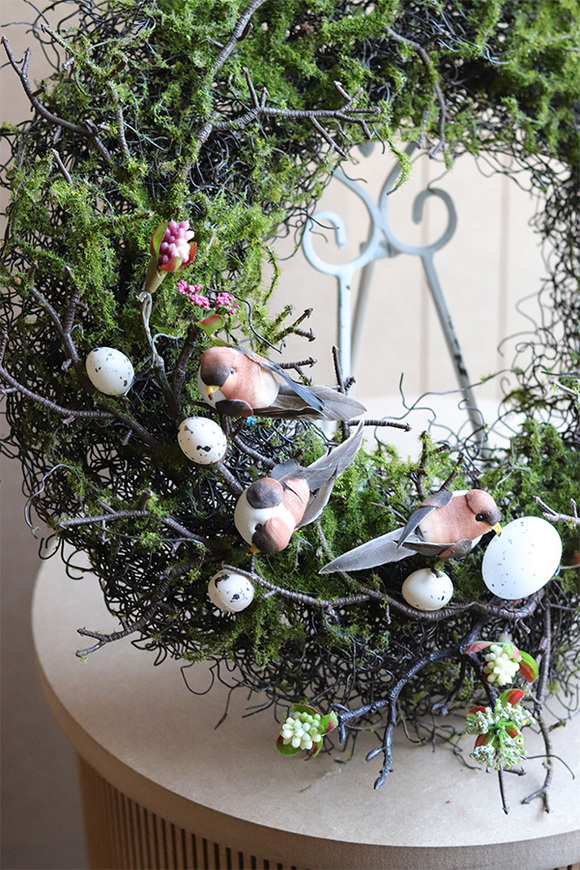 Śpiew Ptaków, wiosenny wianek na drzwi