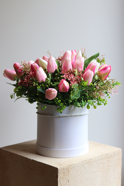 Pink Spring, flowerbox z tulipanami