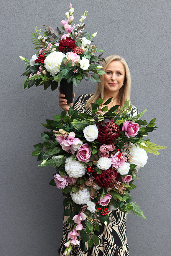 Koroneta, elegancka wiązanka nagrobna