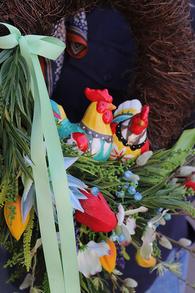 Folk Easter, wielkanocny wianek na drzwi