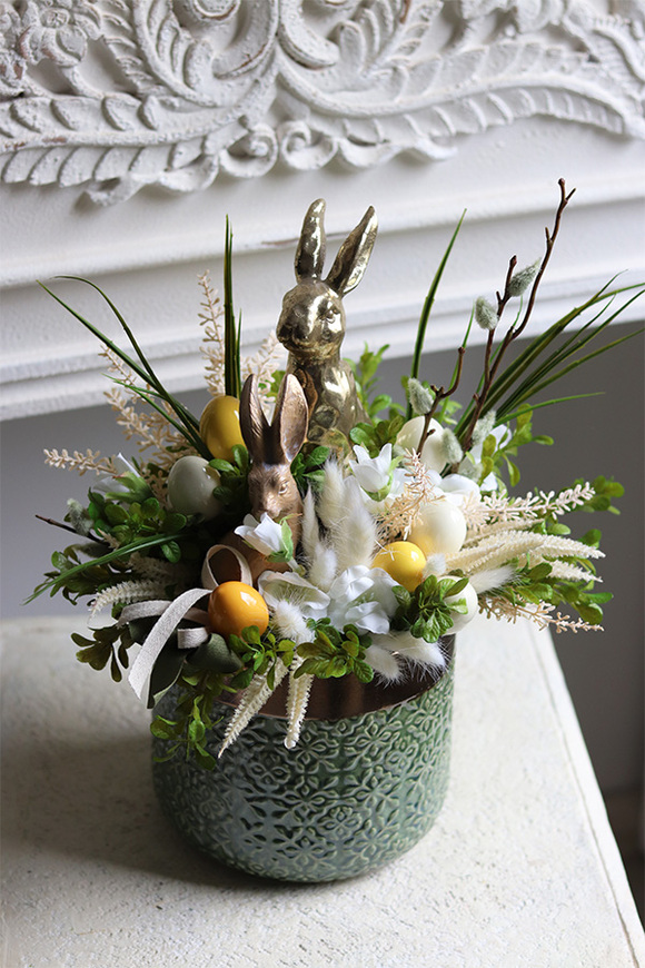 dekoracja wielkanocna w zielonej donicy Bunny A Star