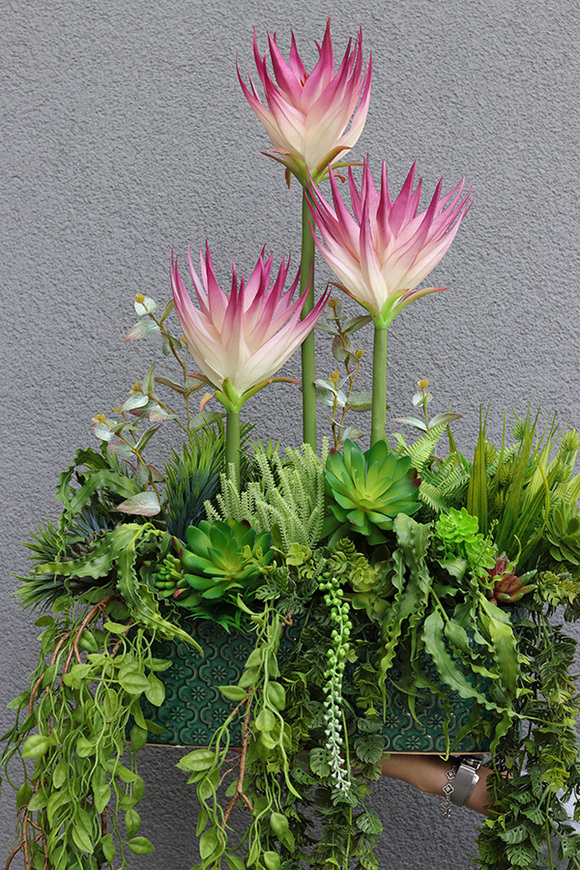 Grefire, sztuczna egzotyczna kompozycja ze zwisami, wys.70cm