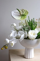 Wedding Day Leori, biała kompozycja w pucharze	