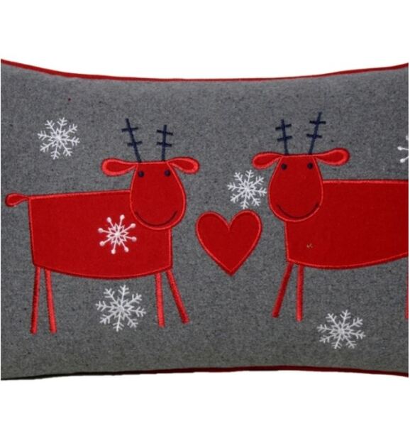 filcowa poszewka na poduszkę świąteczną, Nicolaus Reindeer Love, wym.30x50cm