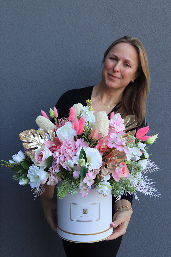 Hefressa Orfitta, flowerbox z różowymi dodatkami, wys.49cm 