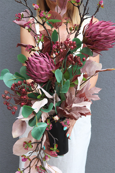 Purple Nature, nowoczesny bukiet nagrobny we wkładzie