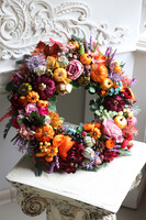 Auturra, jesienny wianek z aksamitnymi dyniami