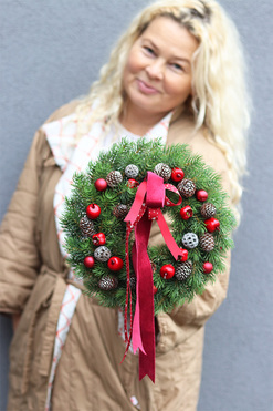 Czerwona Kokarda 2, wianek zimowo - bożonarodzeniowy, śr.28cm