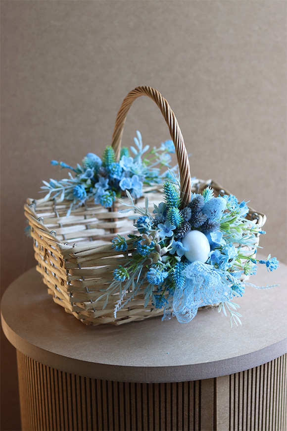 Easter Blue, dekorowany koszyczek wielkanocny