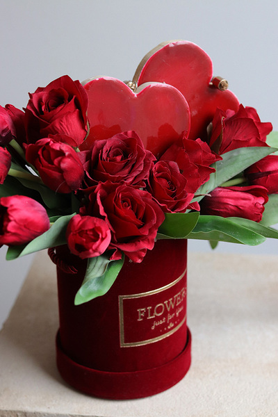 Tulip Love, flowerbox na walentynki serce