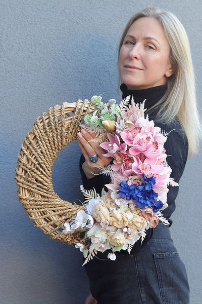 Sevilla 2, asymetryczny wianek dekoracyjny