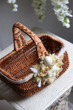 brązowy koszyczek wielkanocny, Berta, wys.21cm 