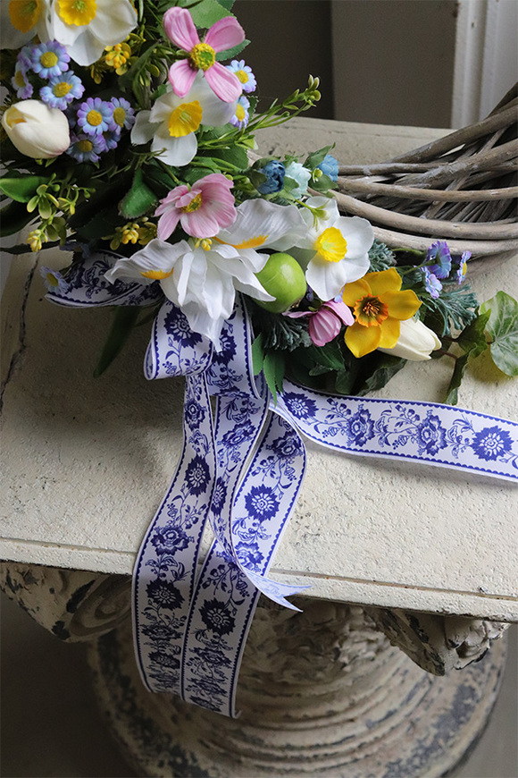 Rosetta, asymetryczny wianek wiosenny