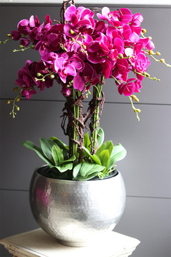 Fuksja Silver Apratment, sztuczny storczyk w srebrnej donicy, wys.87cm