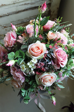 Figaro Cinderella 2, efektowna kompozycja kwiatowa w lustrzanym wazonie, wys.48cm