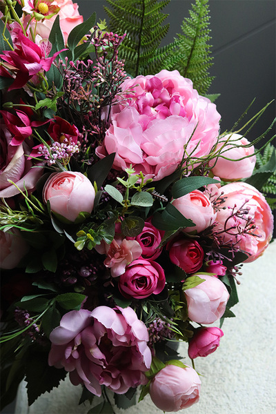 Teofila Pink Doris, bukiet nagrobny we wkładzie do wazonu