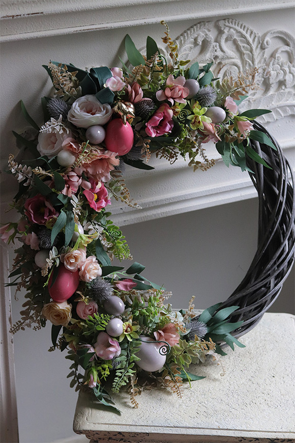 Green Canoe Pastels 3, asymetryczny wianek wielkanocny