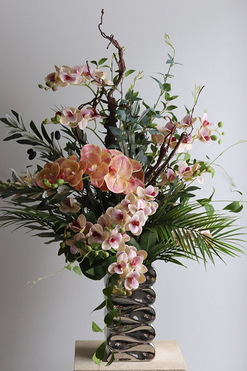 OD RĘKI Villano Wave, kompozycja w wysokim wazonie, wys.89cm  