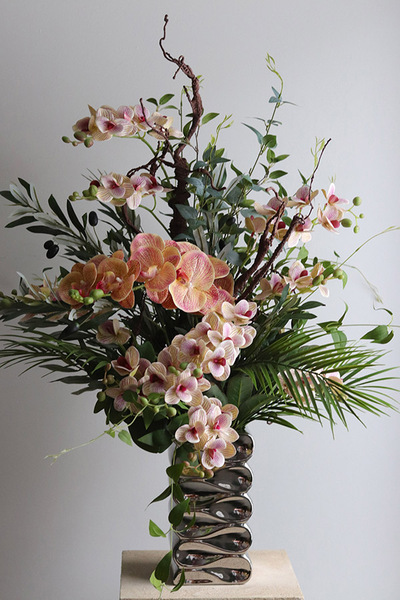 Villano Wave, kompozycja w wysokim wazonie