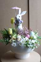 Easter Place, stroik wielkanocny z zajączkiem