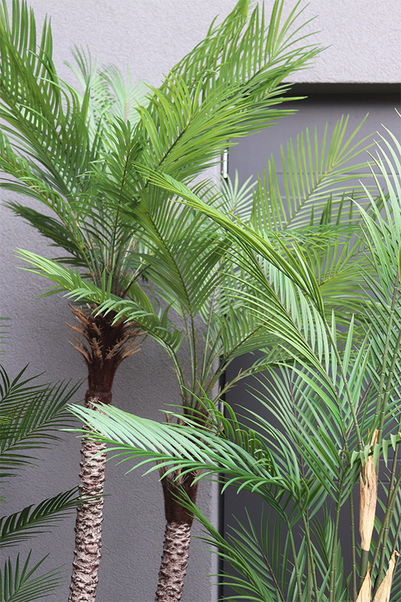 Ares Blue, sztuczne palmy w ceramicznej donicy