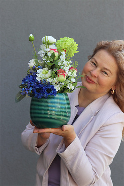 Luizetta, kwiatowa kompozycja w naczyniu, wys.36cm