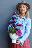 Mireta, nowoczesna dekoracja ze storczykiem i anturium, wym.54cm