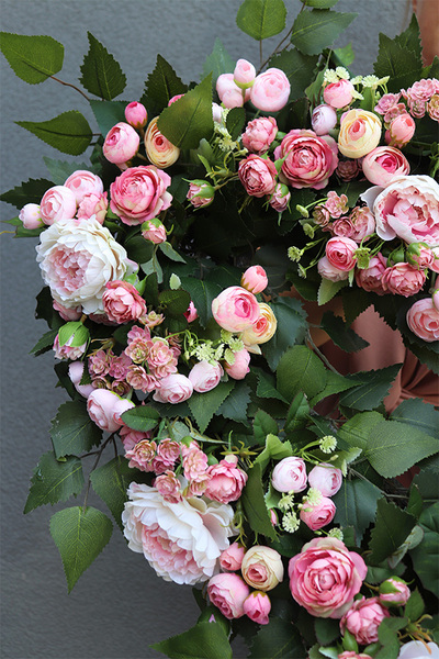 Anielska Róża, wieniec nagrobny w kształcie serca