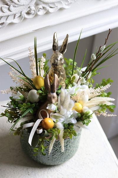 dekoracja wielkanocna w zielonej donicy Bunny A Star