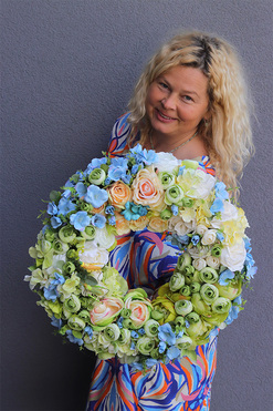 Pistacio Blue, bogaty wianek na drzwi, śr.44cm