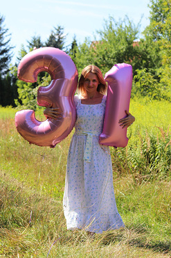 Numbers, różowa cyfra balon z helem matowy, wys.76cm, odbiór w sklepie