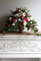 Luita Amarant, kompozycja kwiatowa w pucharze