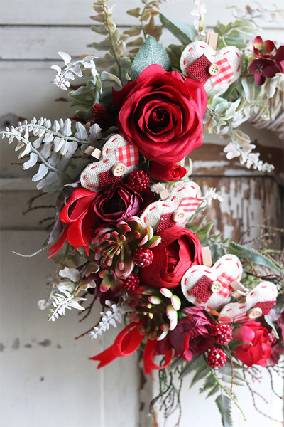 czerwony wianek walentynkowy, Serca, śr.35cm