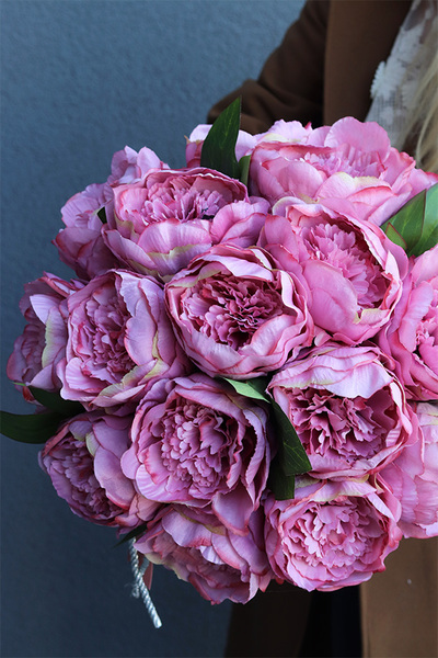 Pinktello, flowerbox z różowymi peoniami, wys.38cm