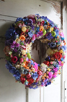 Ideal 3, dekoracyjny tęczowy wianek, śr.50cm