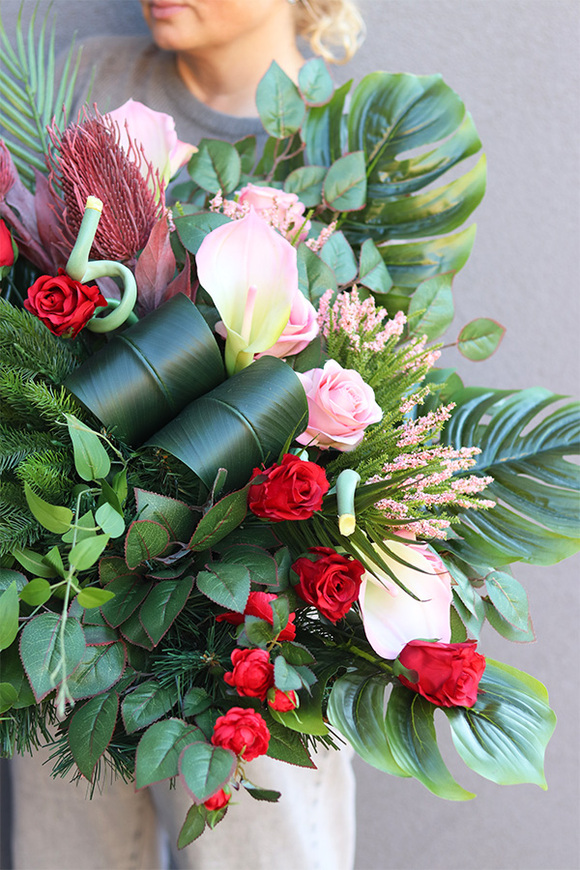 Jeere, elegancka wiązanka nagrobna