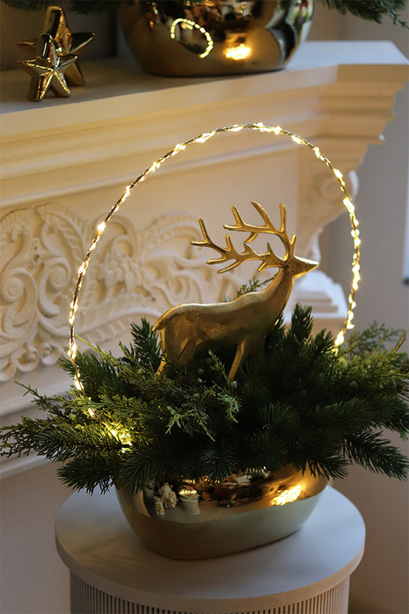 Reny Norwegia, świąteczny stroik LED z reniferem