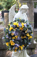 wieniec nagrobny na sztucznej igle Hedira