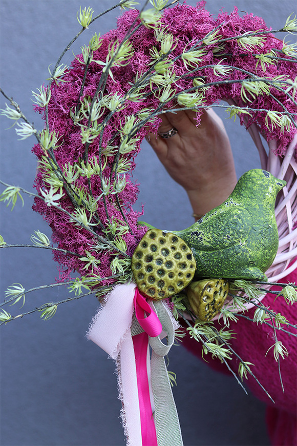 Green Bird, wiosenny wianek dekoracyjny z ptaszkiem