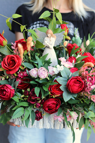 Angelo Reddino, dekoracja nagrobna z aniołem